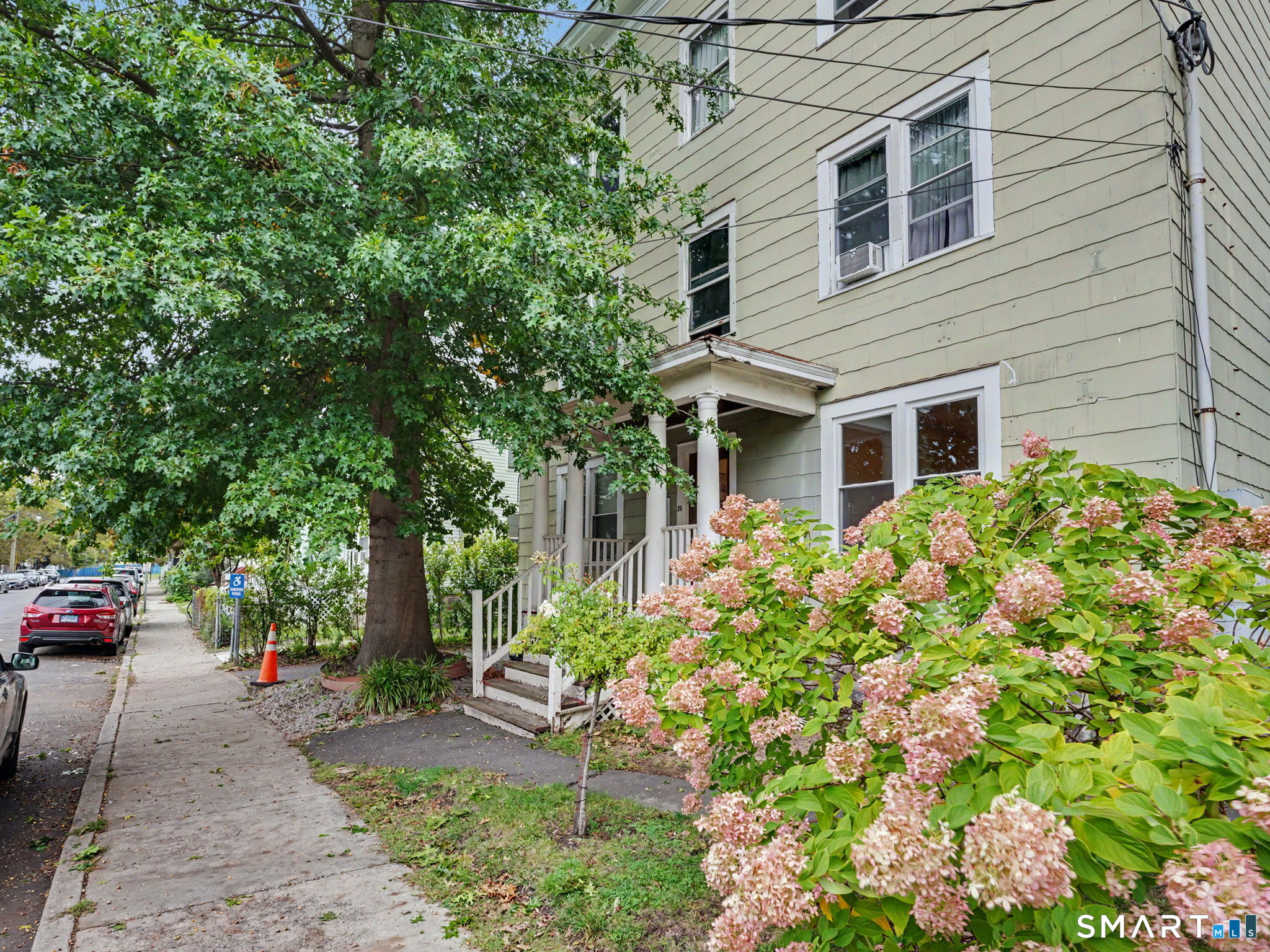 28 East Walnut Street