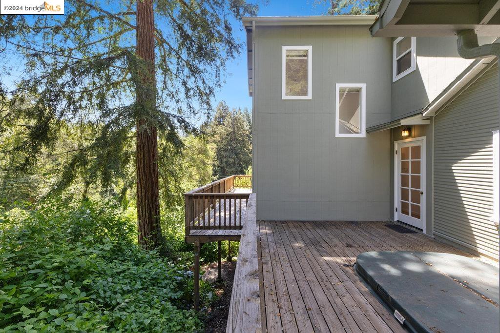 340 Redwood Hwy