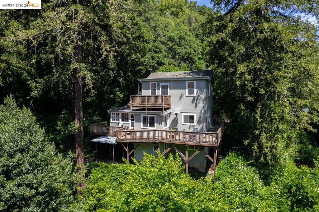 340 Redwood Hwy