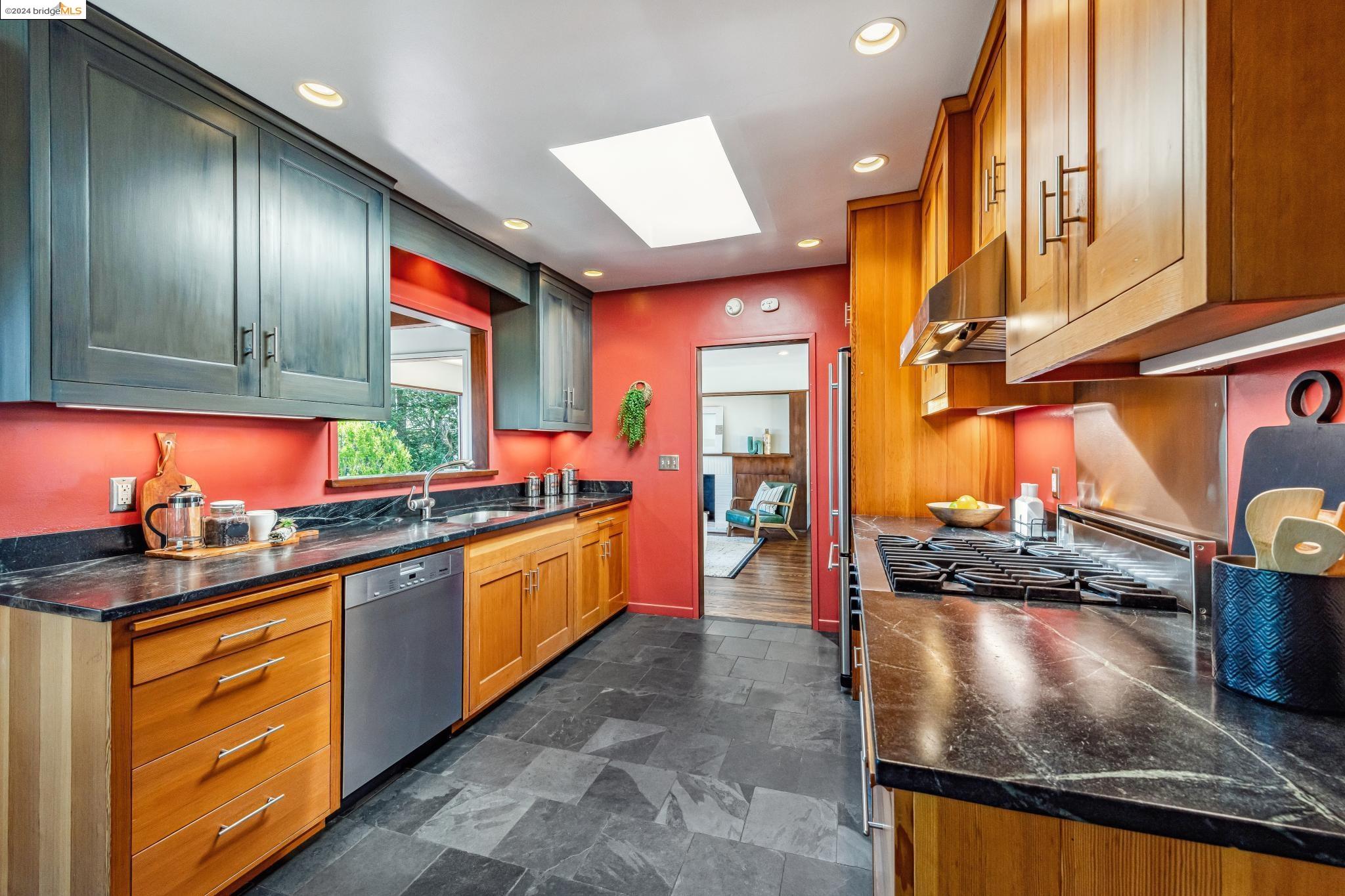 1129 Miller Ave