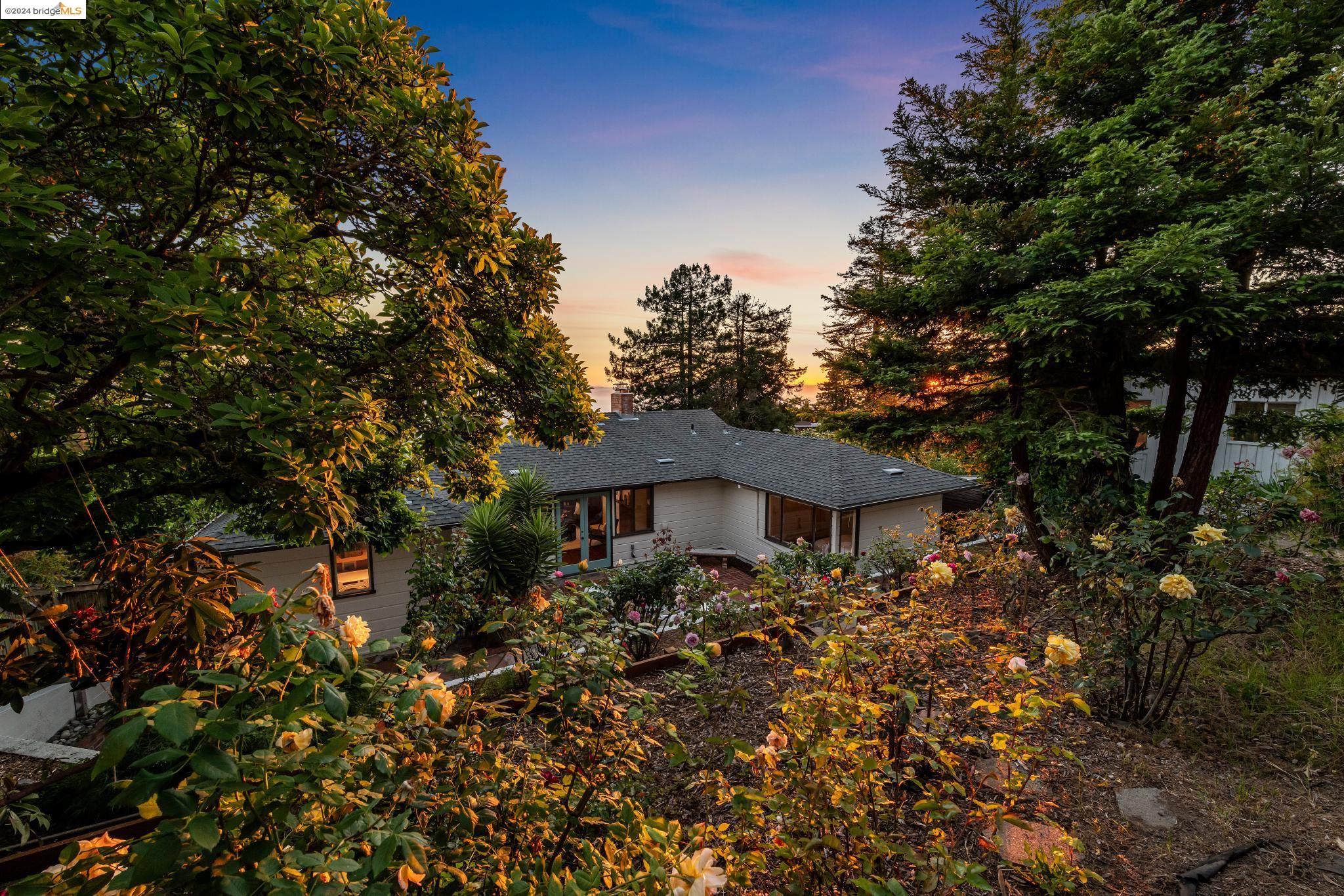 1129 Miller Ave