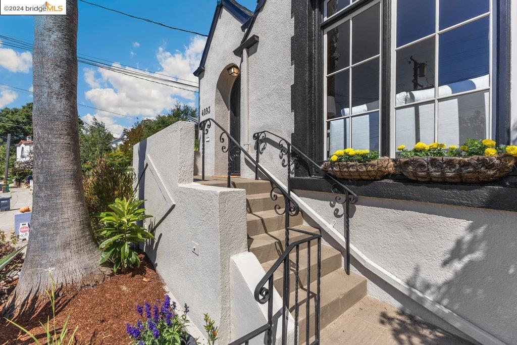 4093 Waterhouse Rd