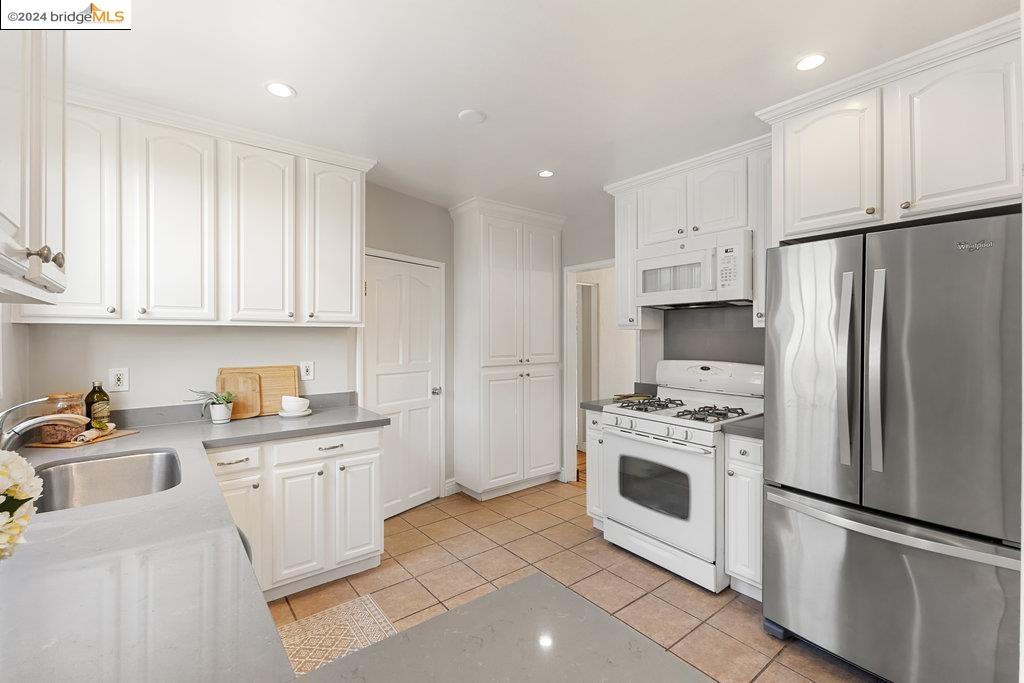 4093 Waterhouse Rd