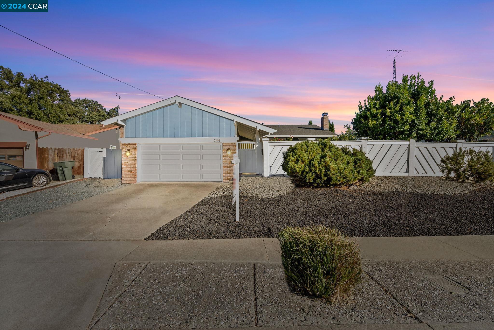 2144 Fox Way