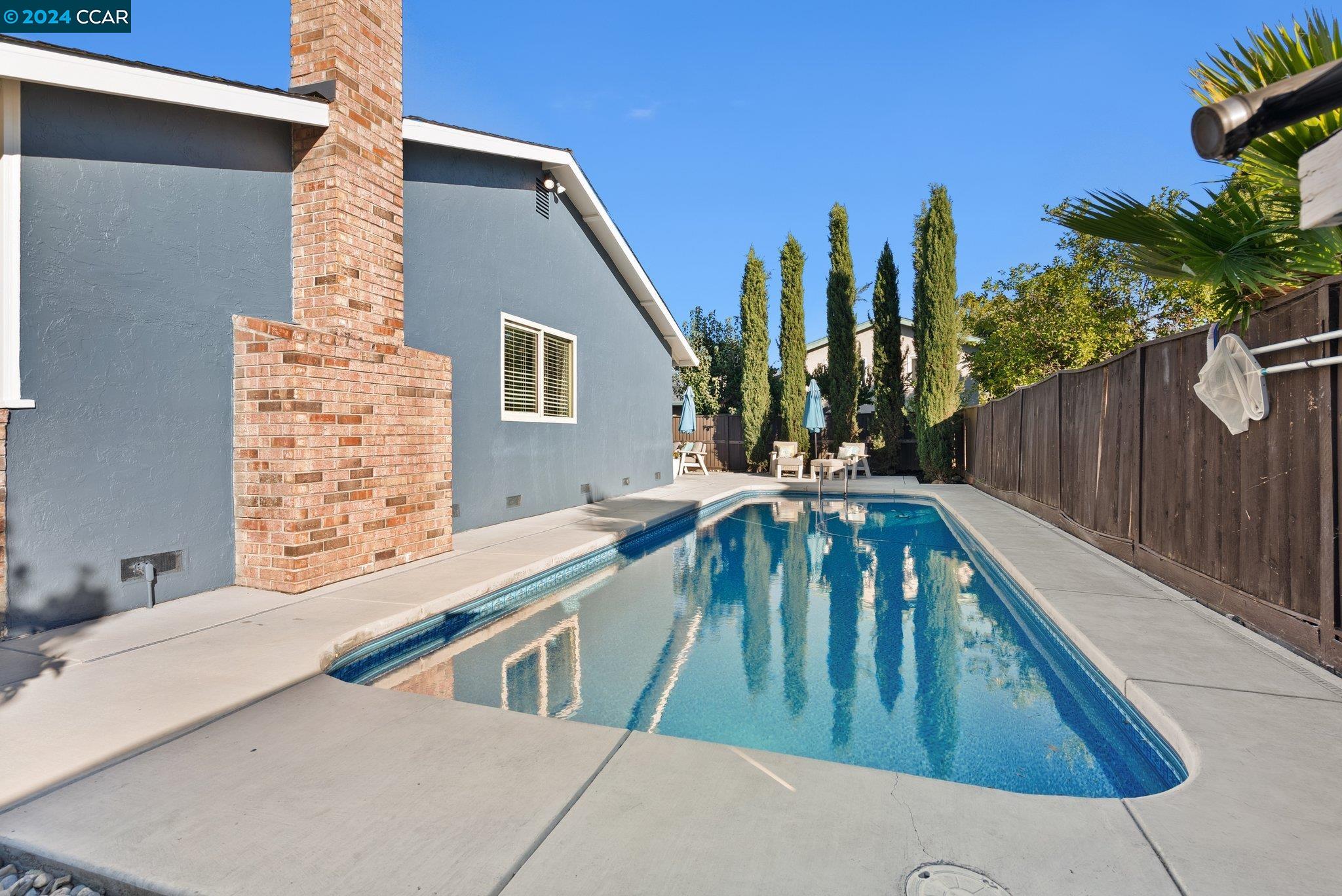 2144 Fox Way