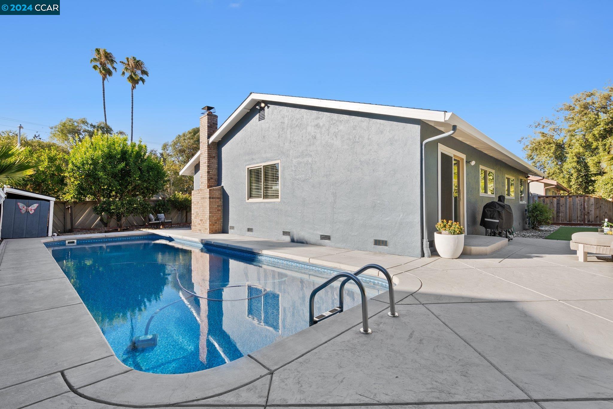 2144 Fox Way