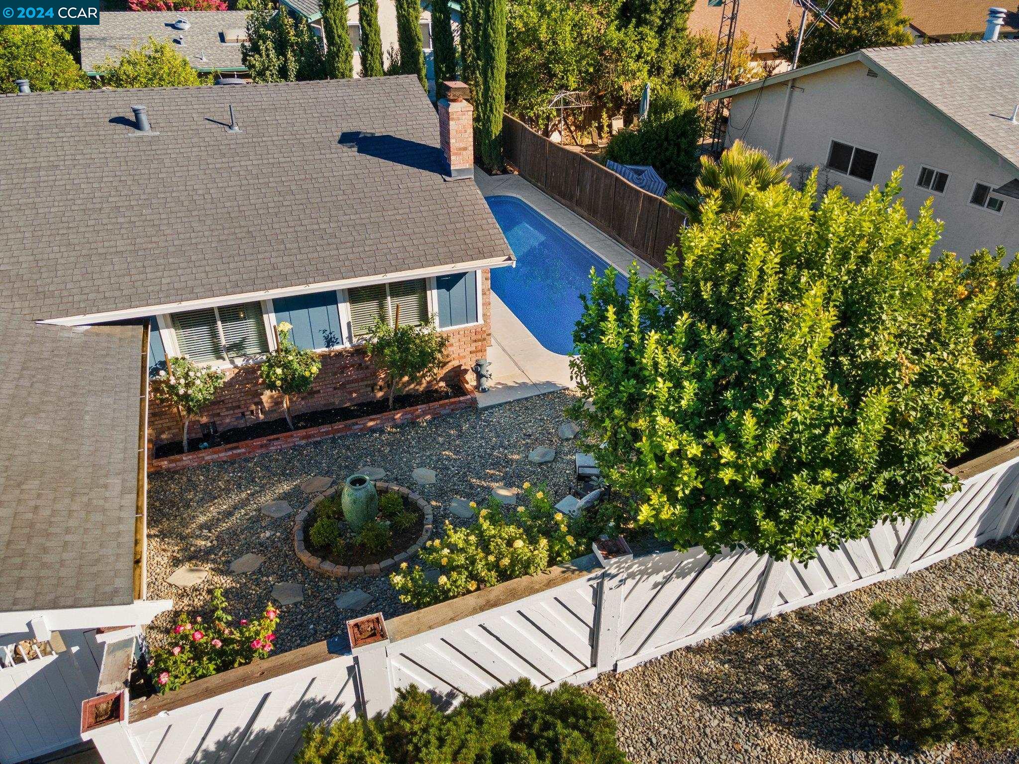 2144 Fox Way