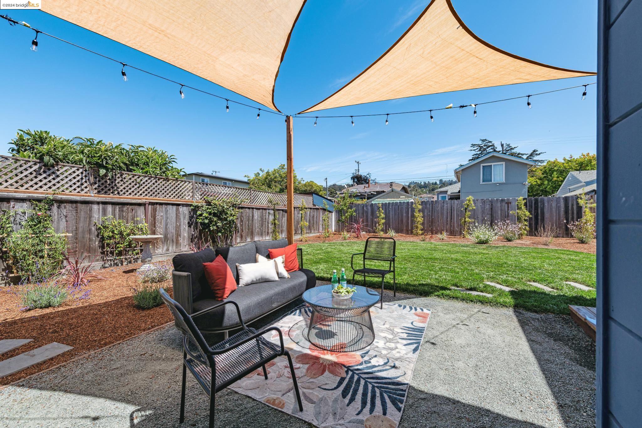 224 Ashbury Ave
