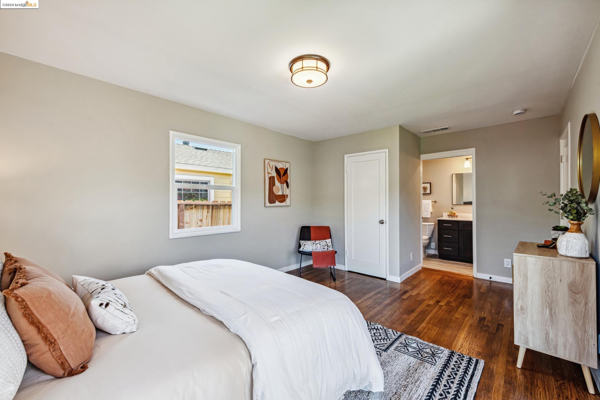 224 Ashbury Ave