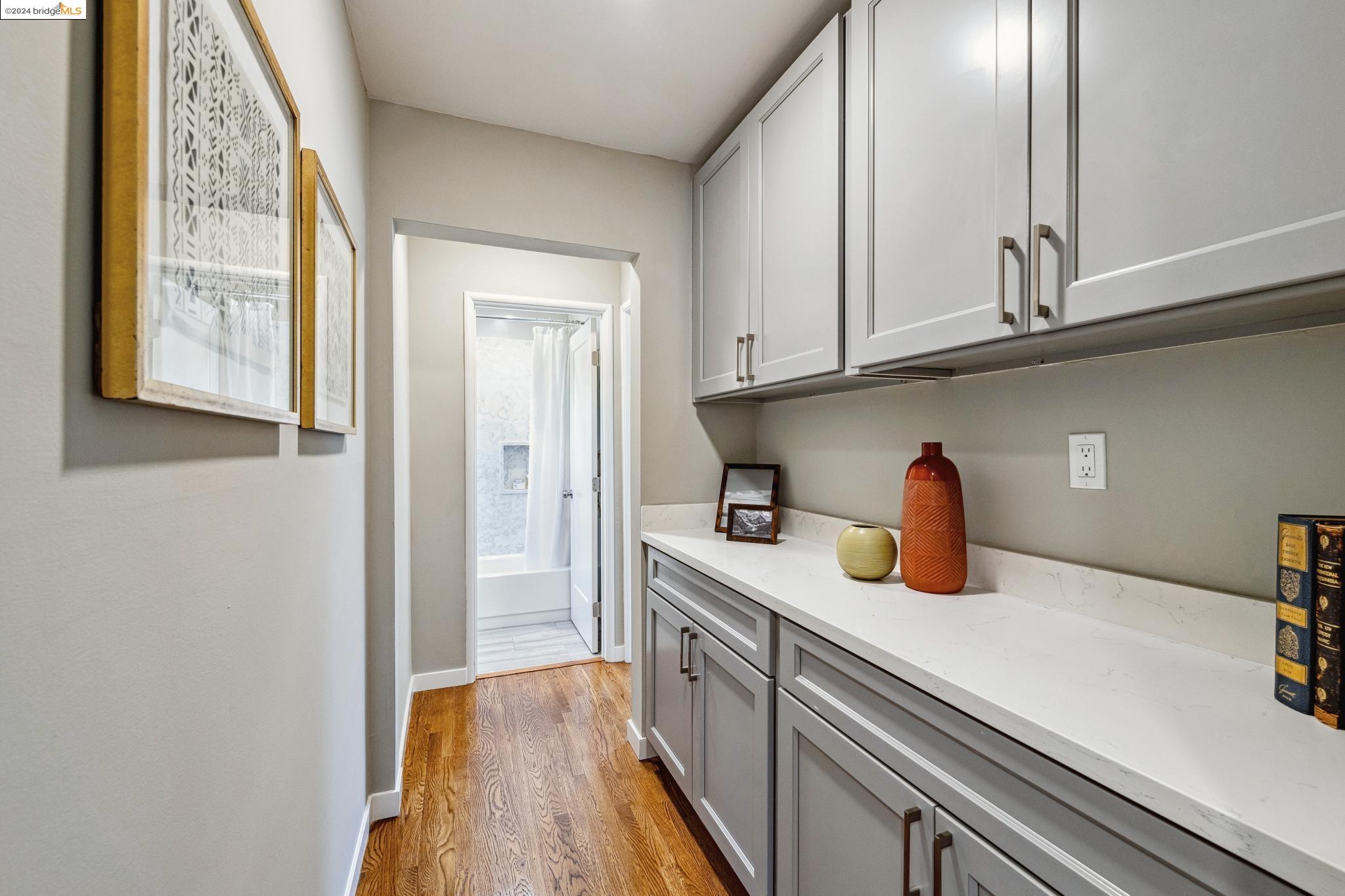 224 Ashbury Ave
