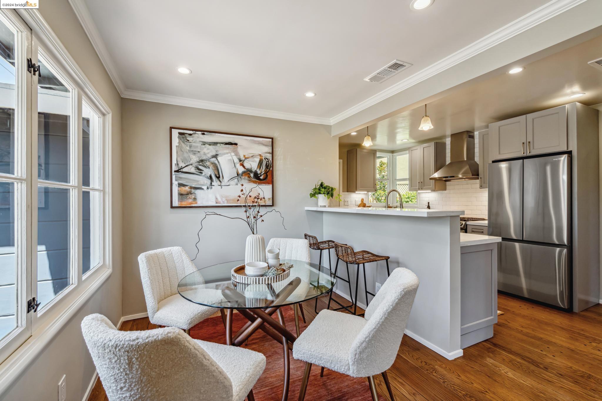 224 Ashbury Ave