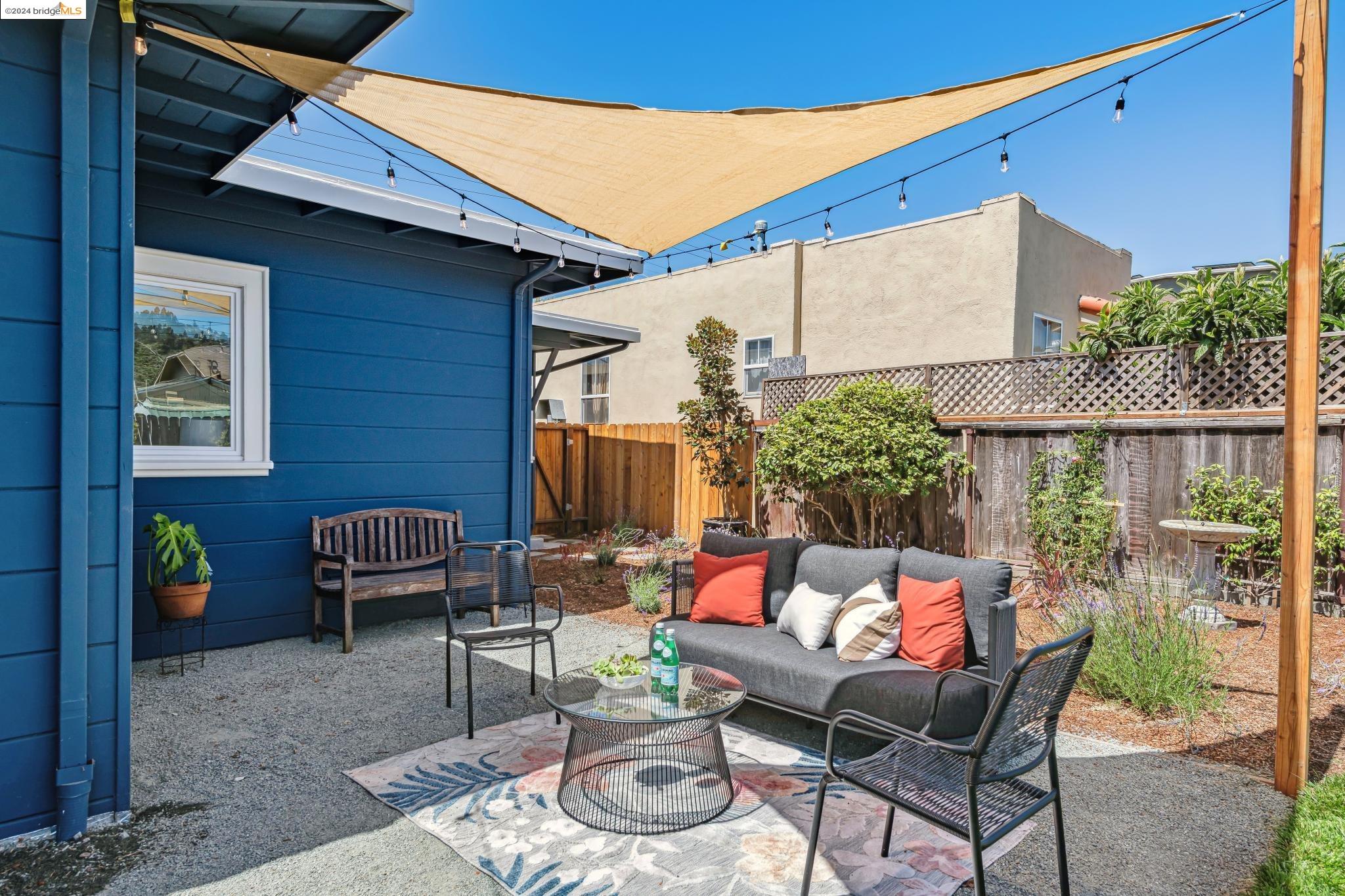 224 Ashbury Ave
