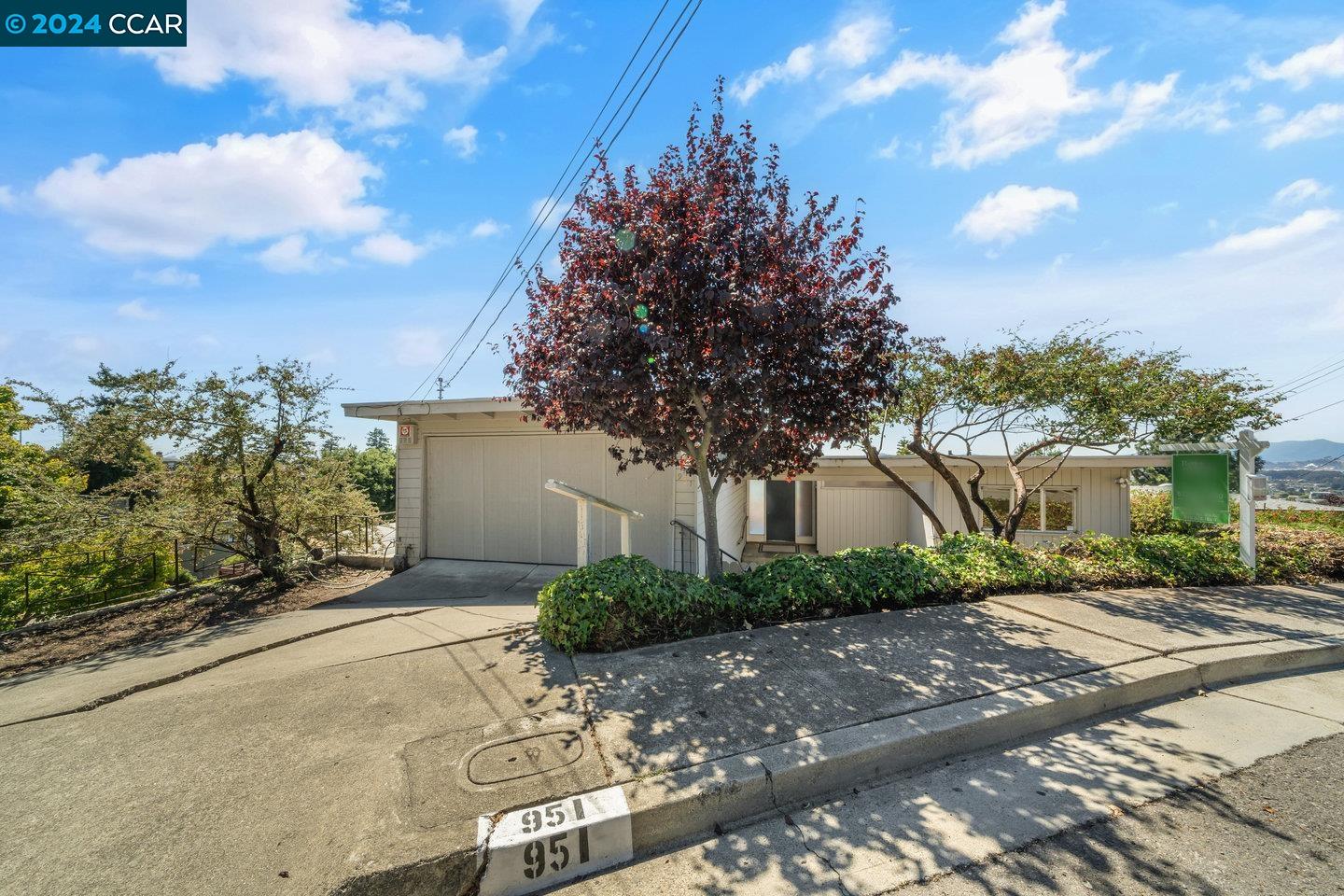 951 Galvin Dr