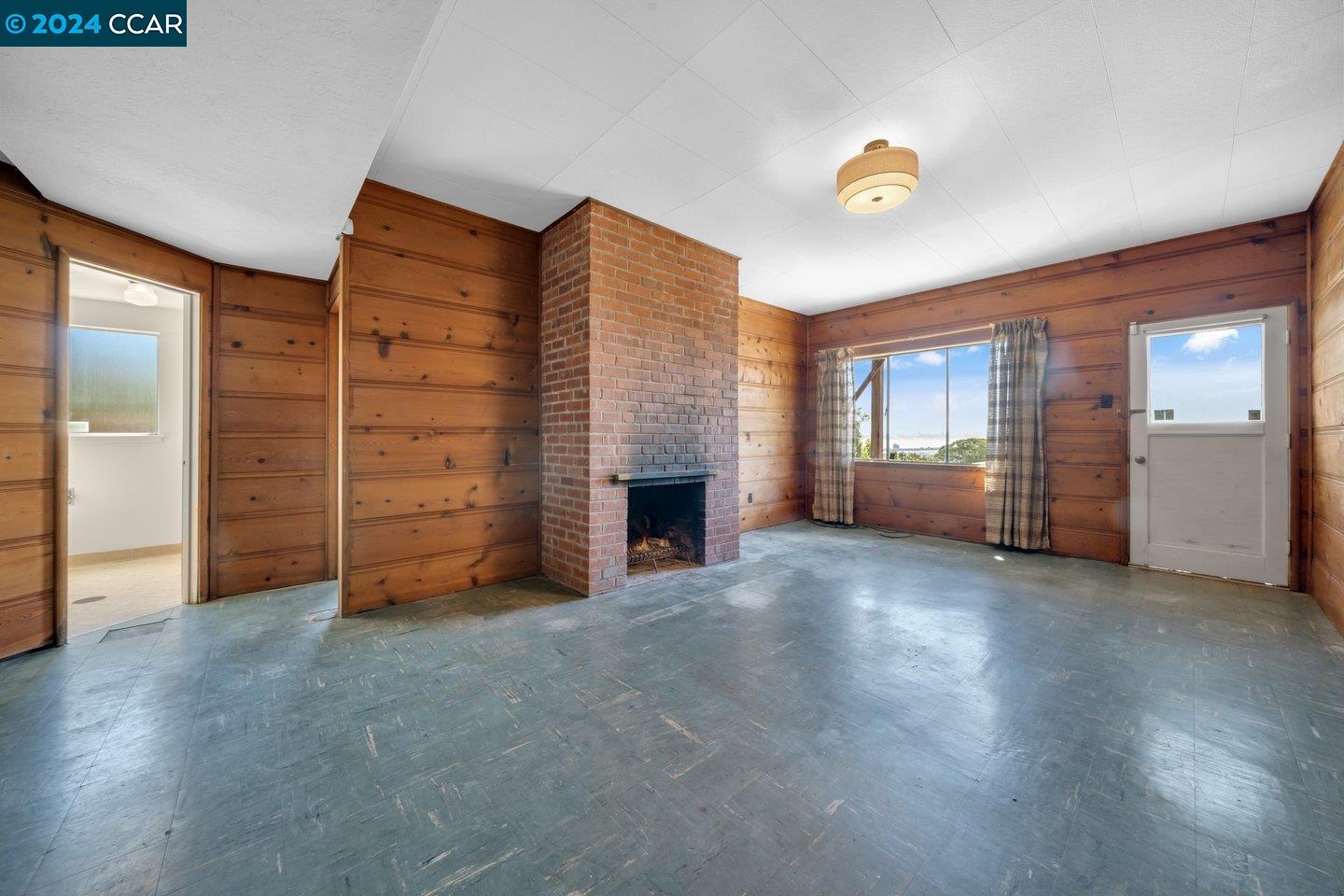 951 Galvin Dr