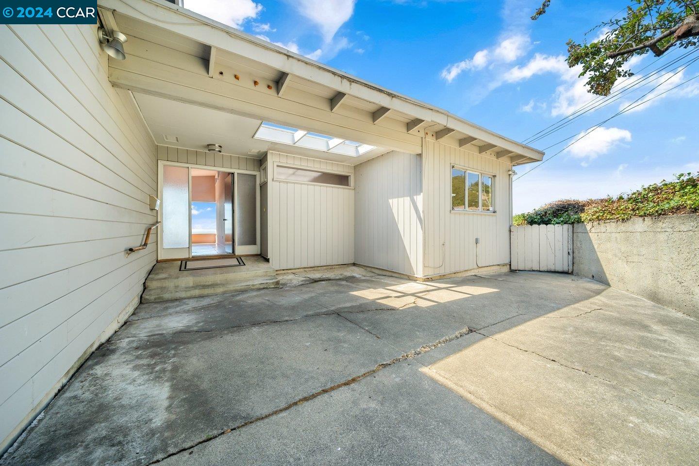 951 Galvin Dr