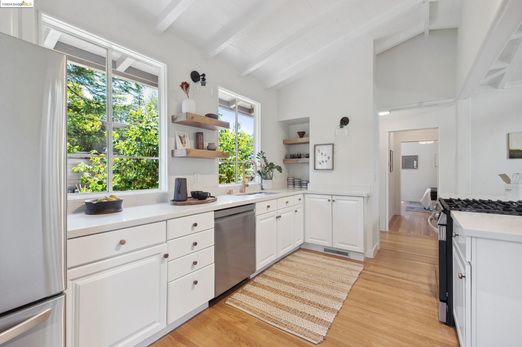 55 Sunset Ln