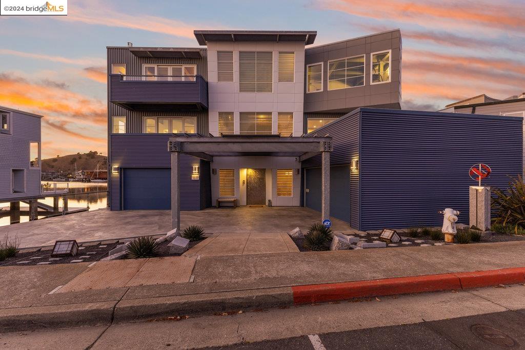 1417 Sandpiper Spit