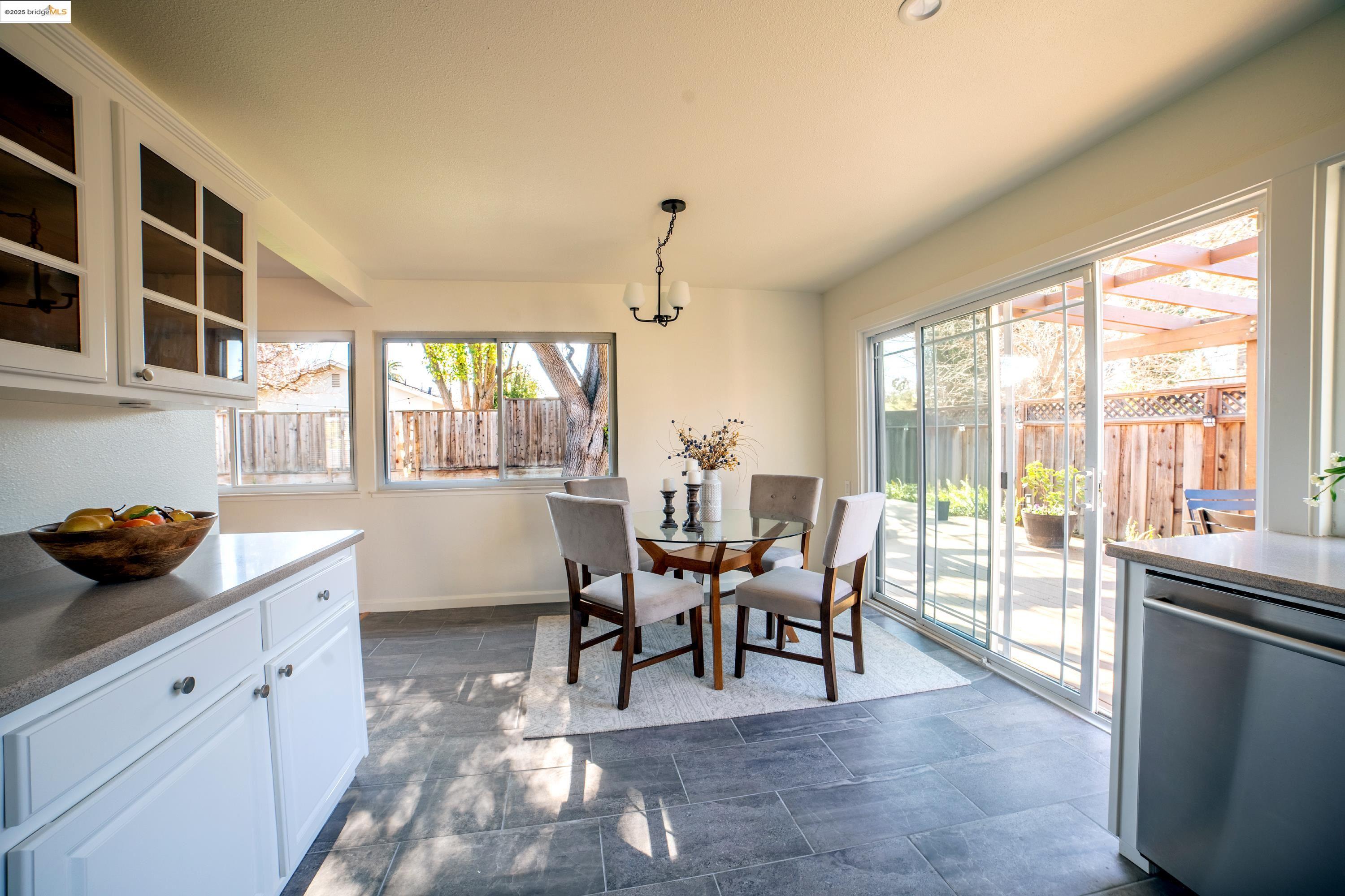2710 Lyon Cir