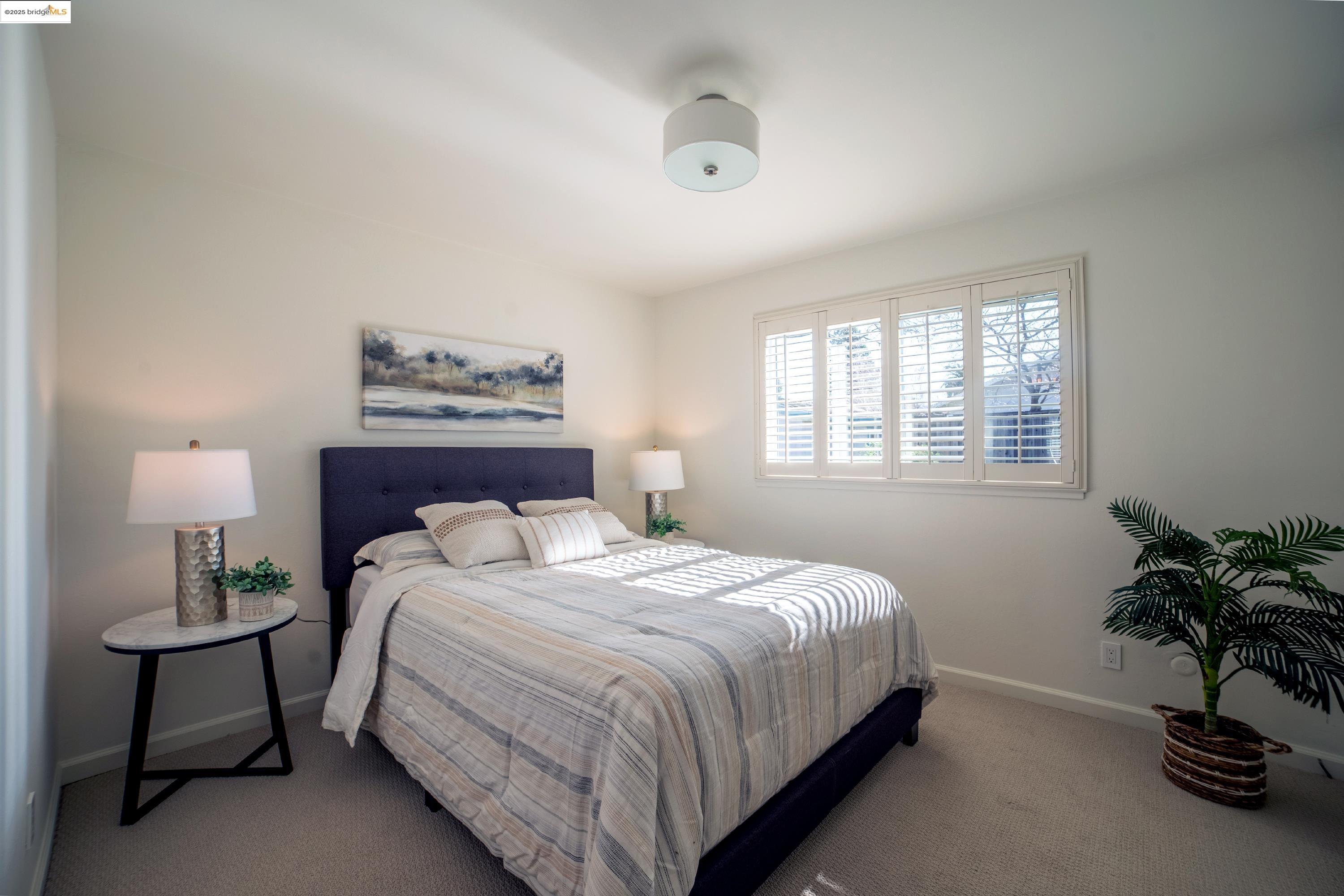 2710 Lyon Cir
