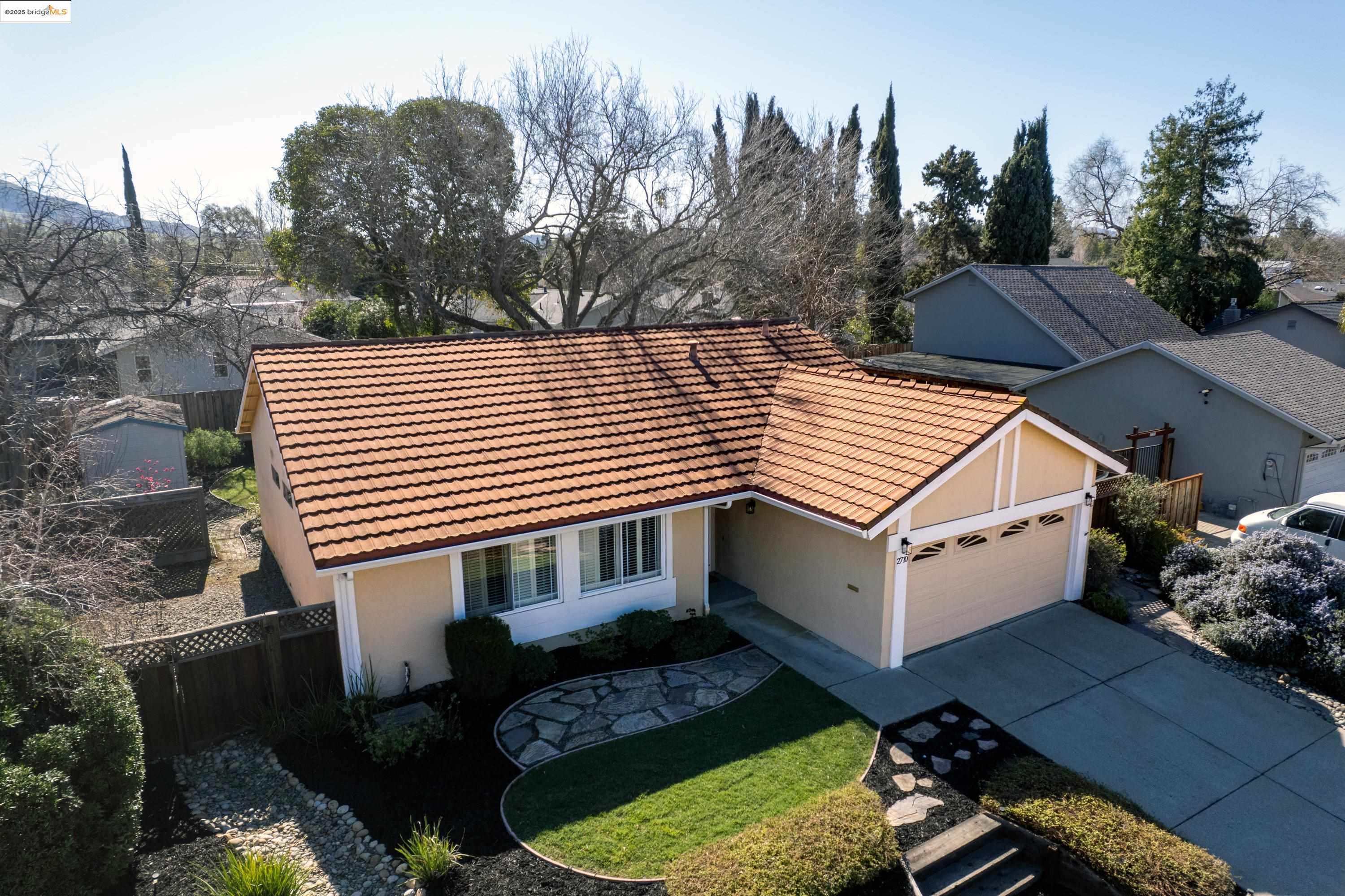 2710 Lyon Cir