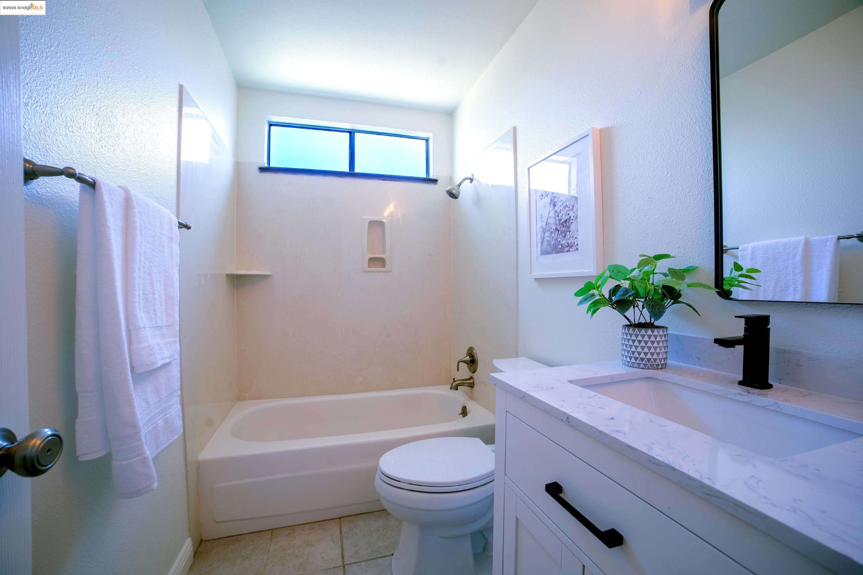 2710 Lyon Cir