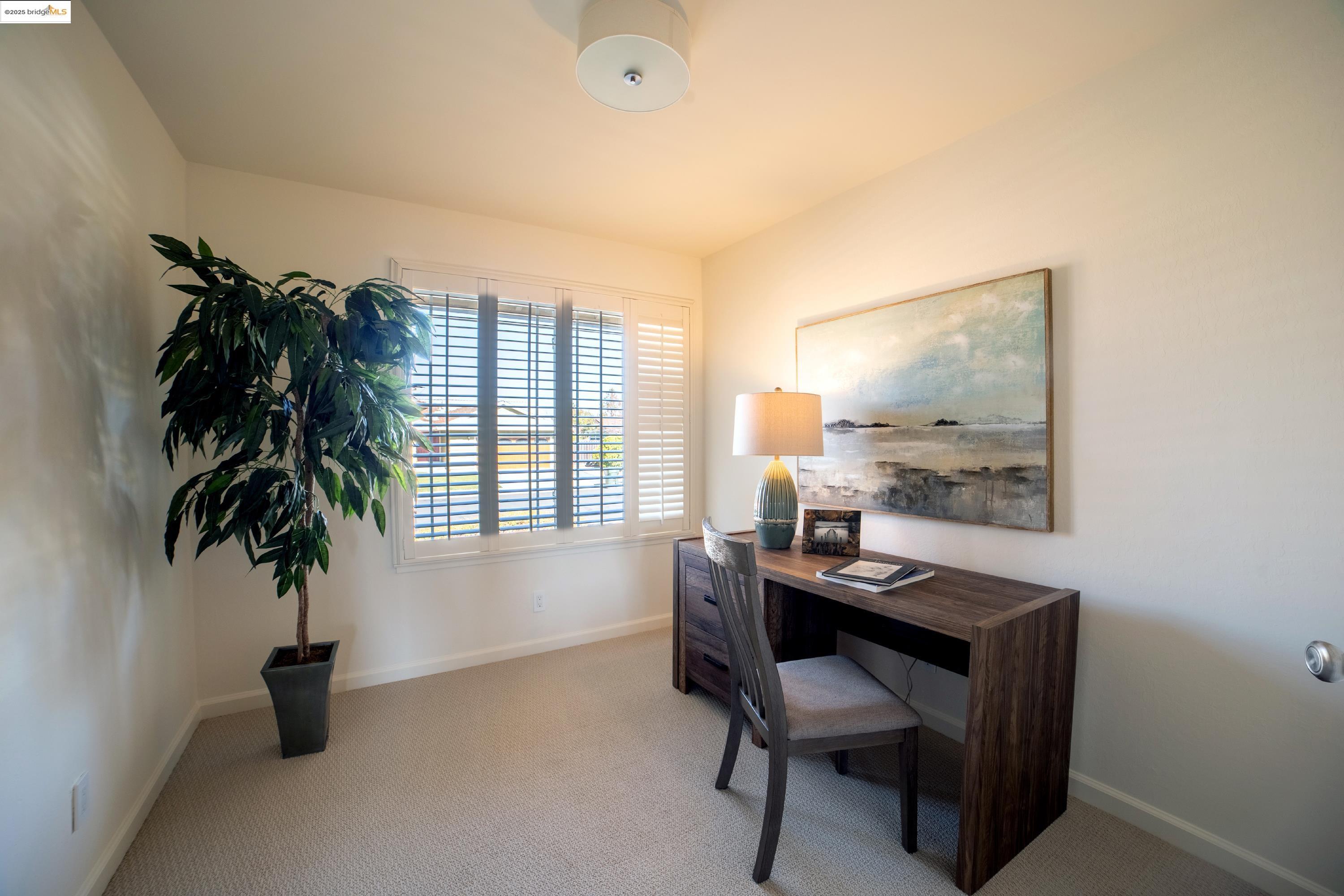 2710 Lyon Cir
