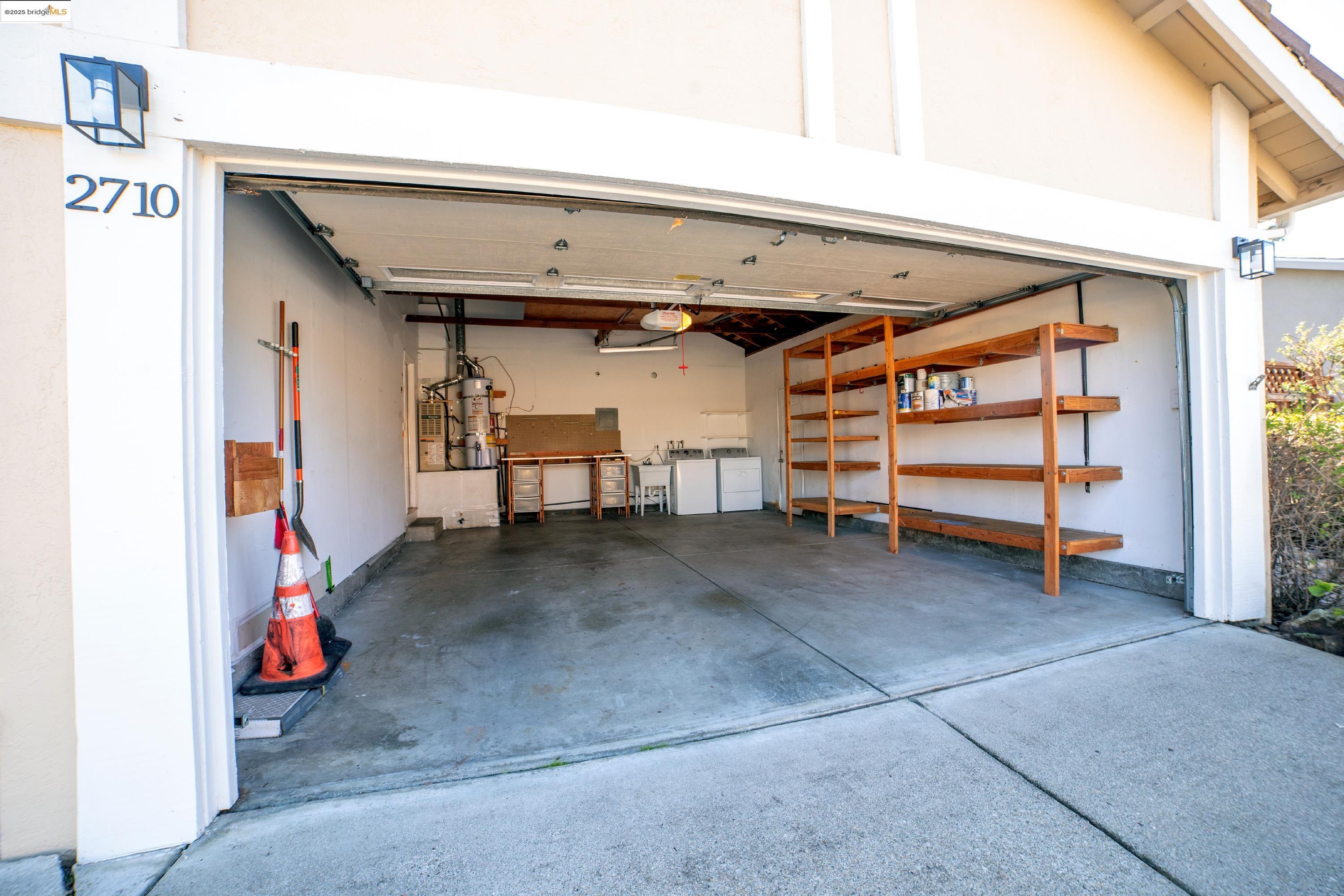 2710 Lyon Cir