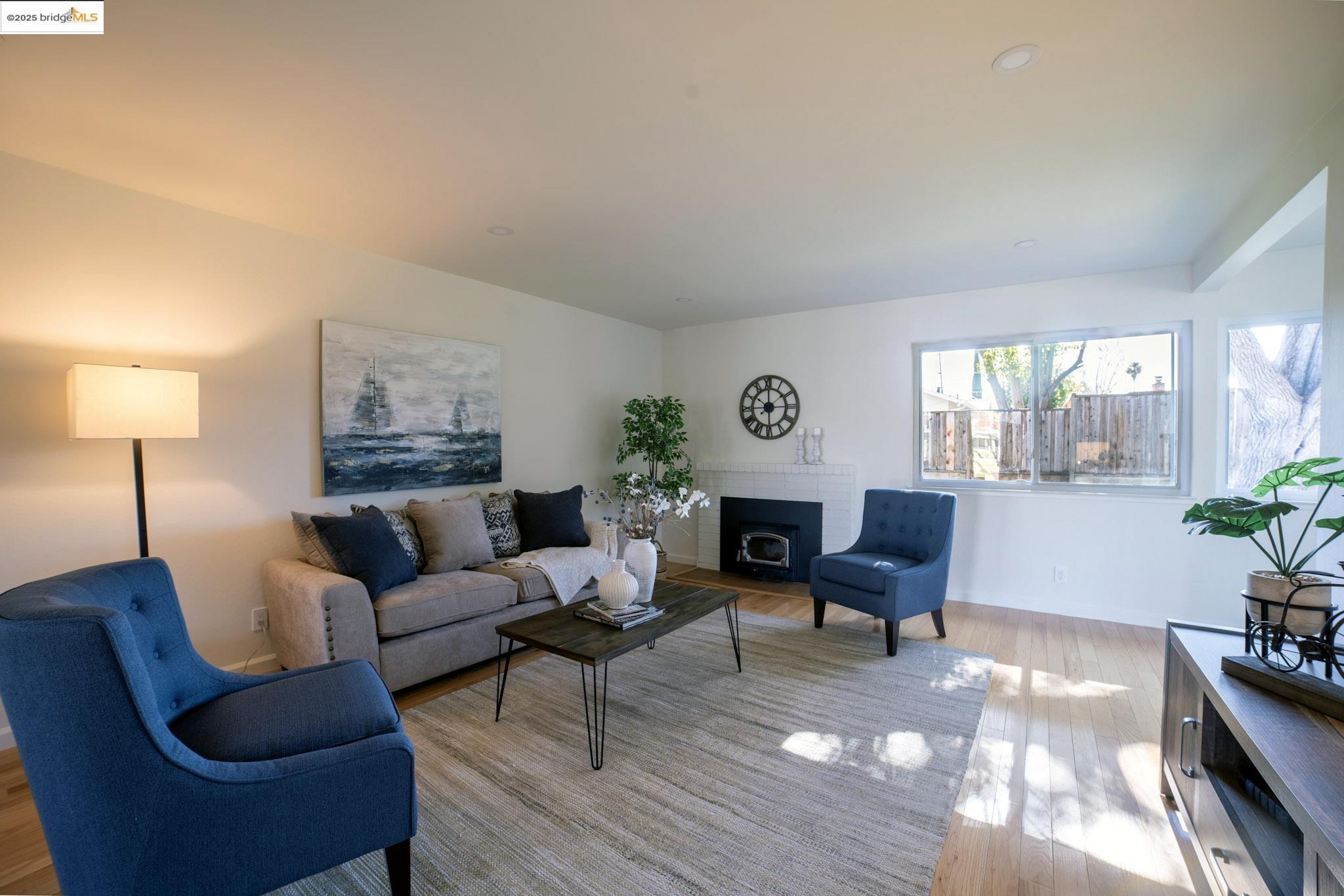 2710 Lyon Cir