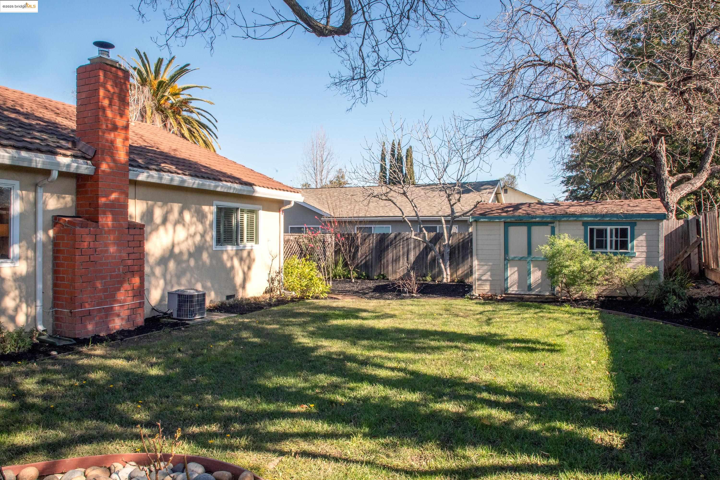 2710 Lyon Cir