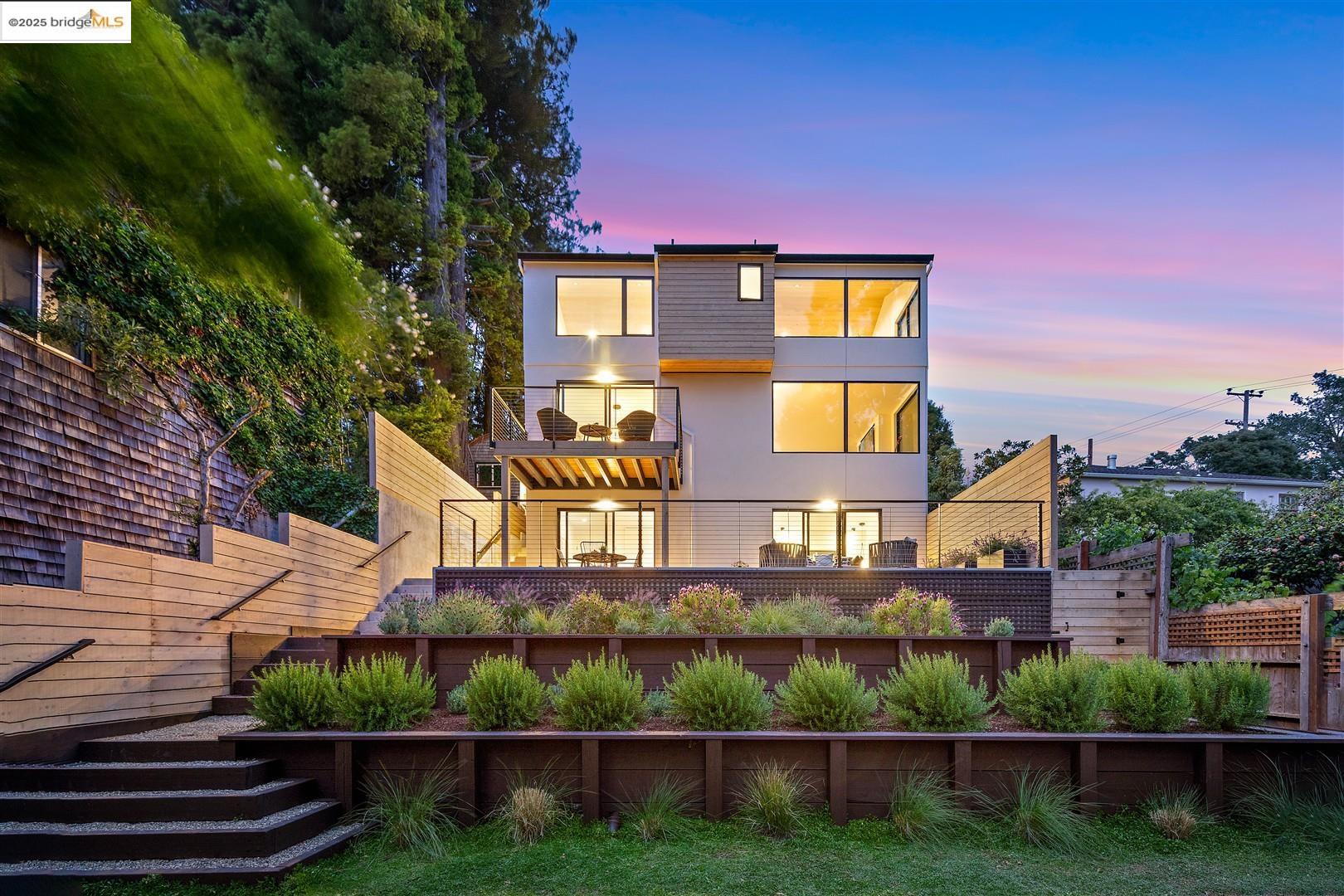 880 Keeler Ave