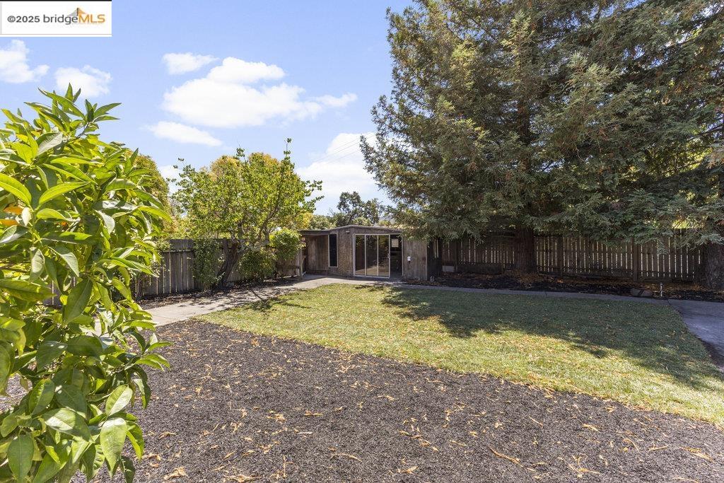 615 Manuel Dr