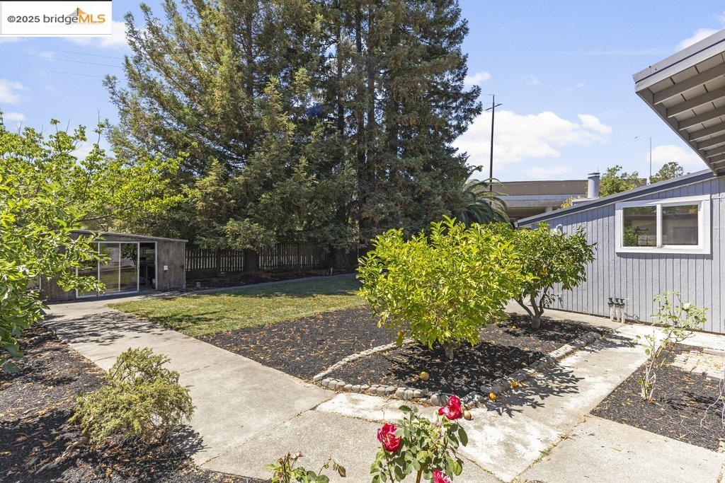 615 Manuel Dr
