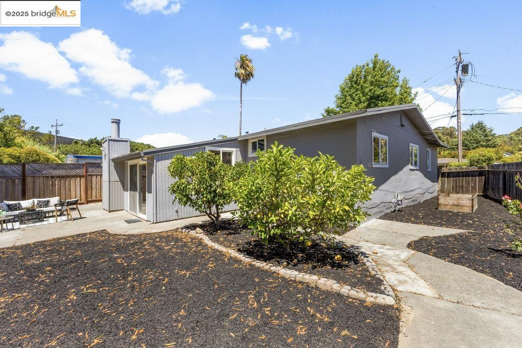 615 Manuel Dr