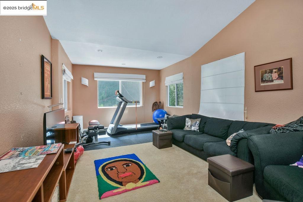 7141 Homewood Dr