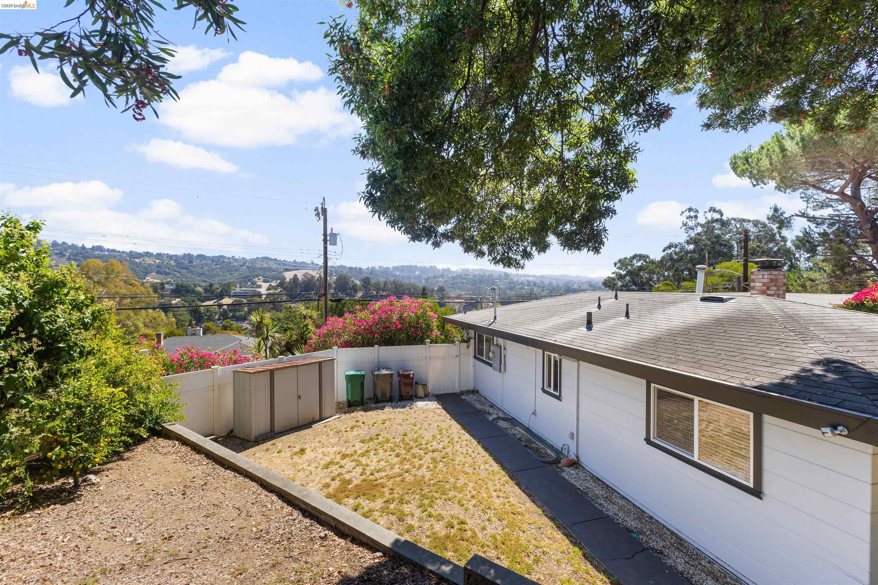 8019 Sterling Dr
