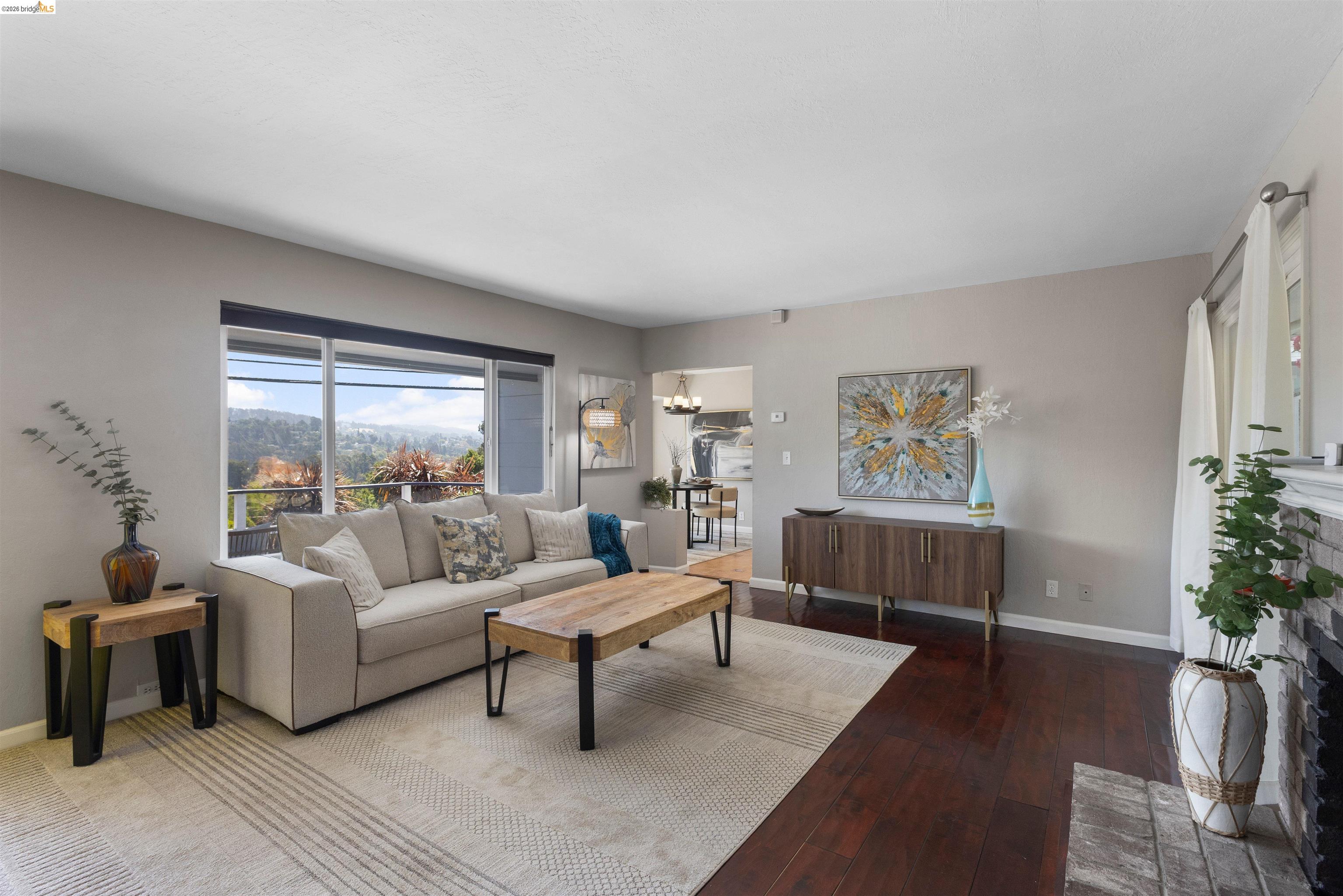 8019 Sterling Dr