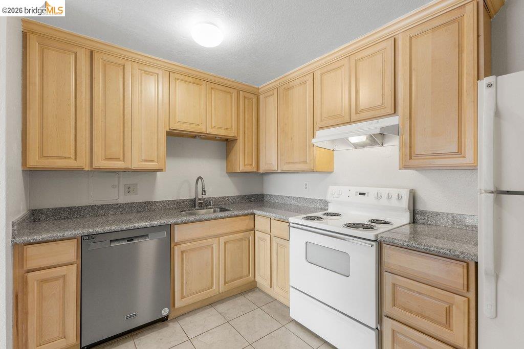 555 Pierce St # 804