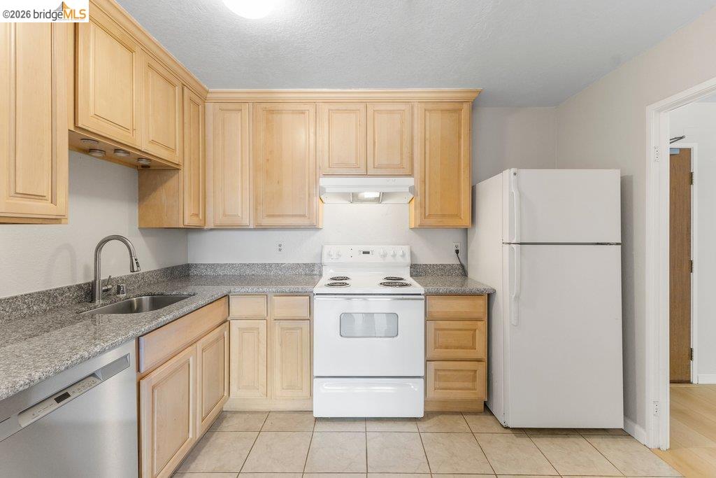 555 Pierce St # 804