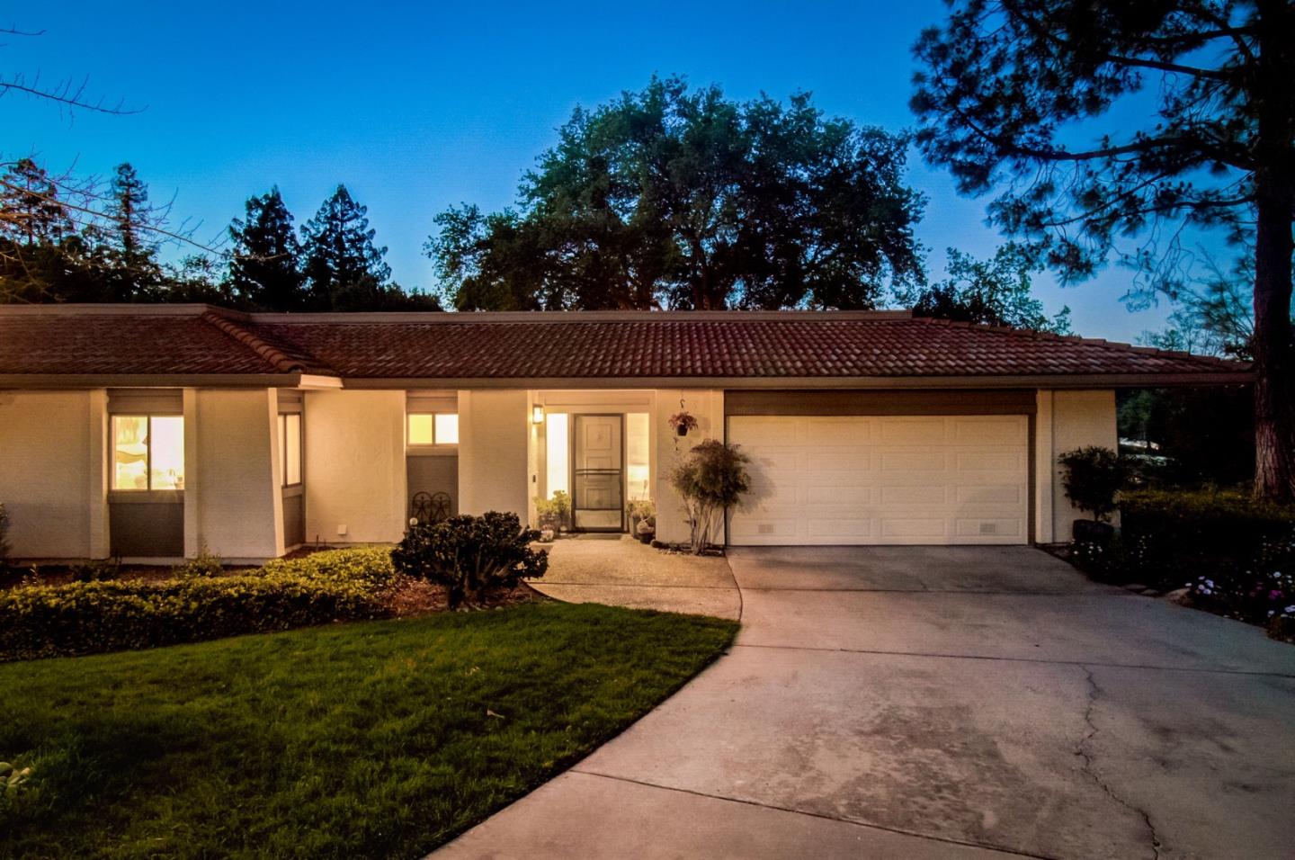 11012 Canyon Vista DR