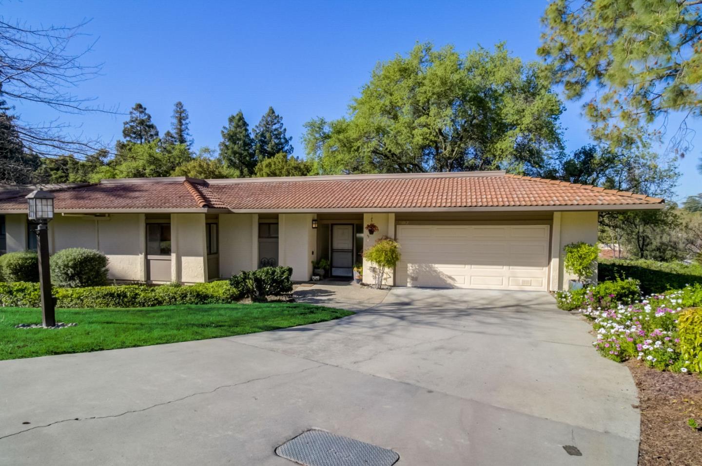 11012 Canyon Vista DR