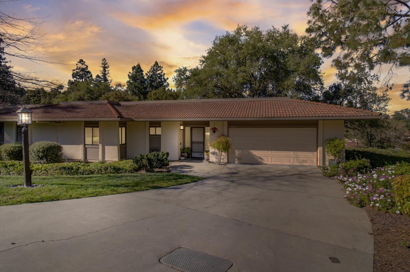 11012 Canyon Vista DR