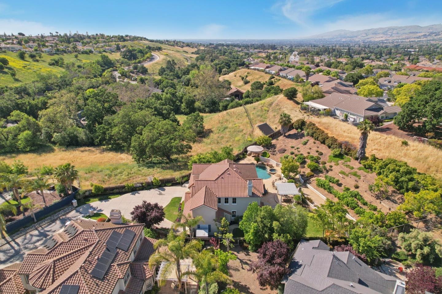 5200 Hecker CT