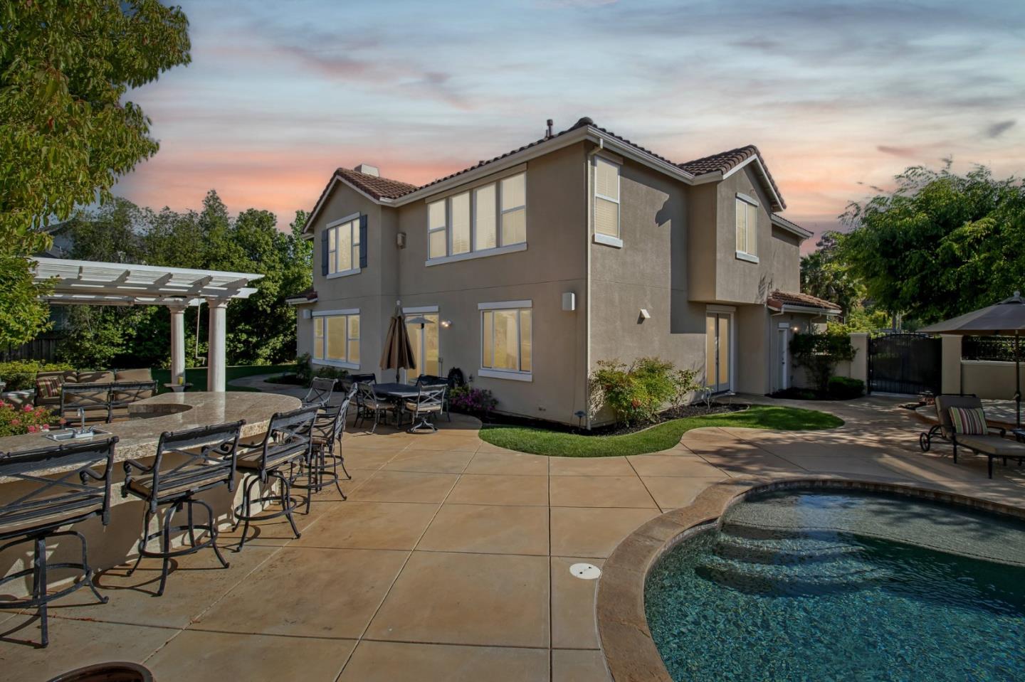 5200 Hecker CT