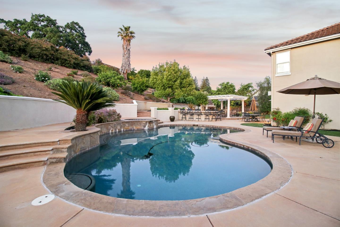 5200 Hecker CT