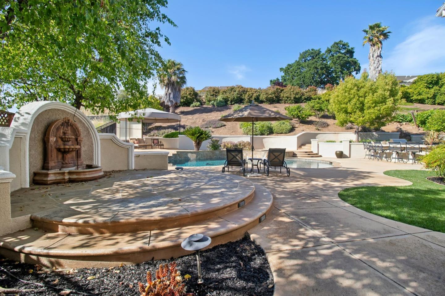 5200 Hecker CT