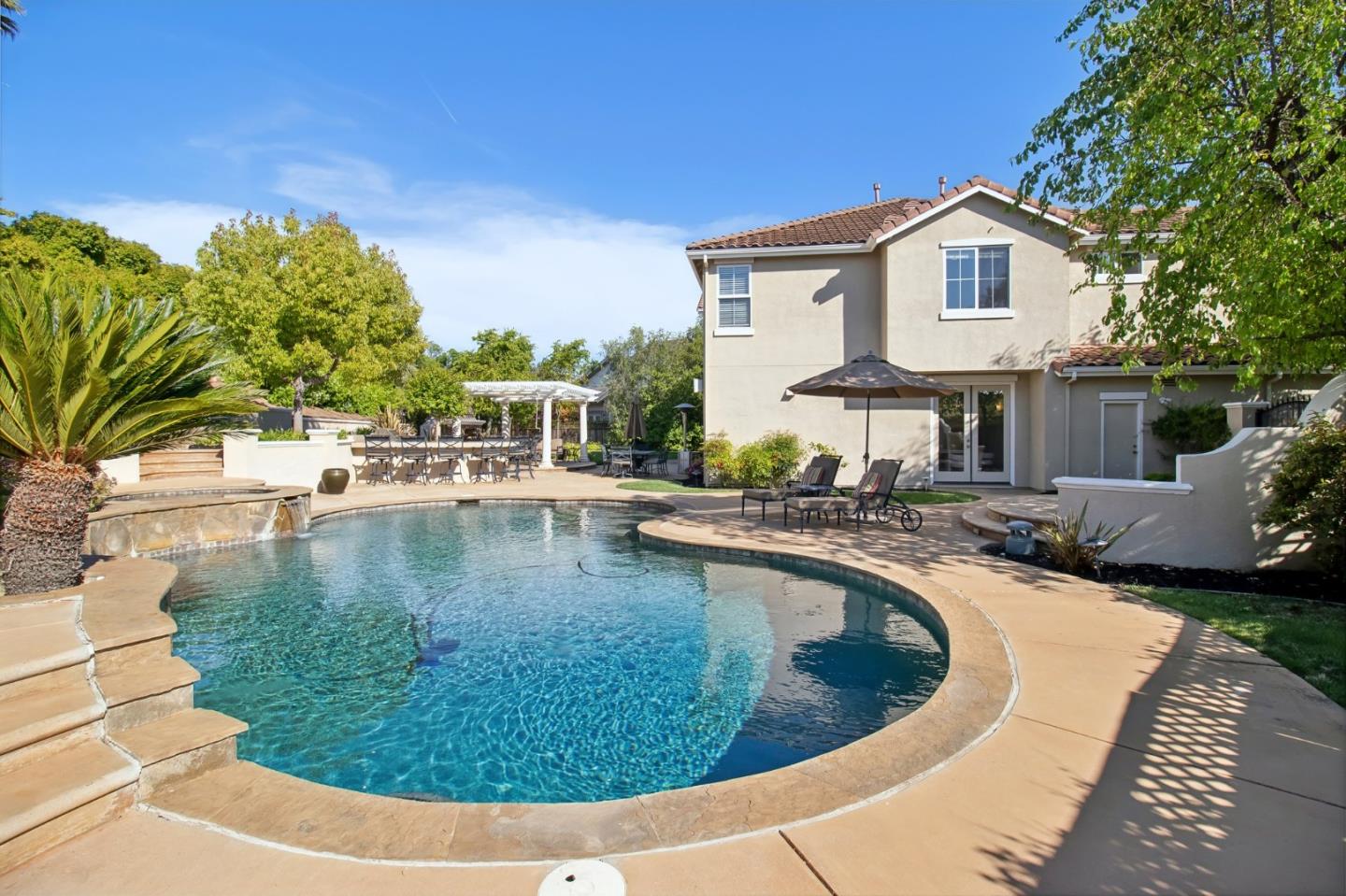 5200 Hecker CT
