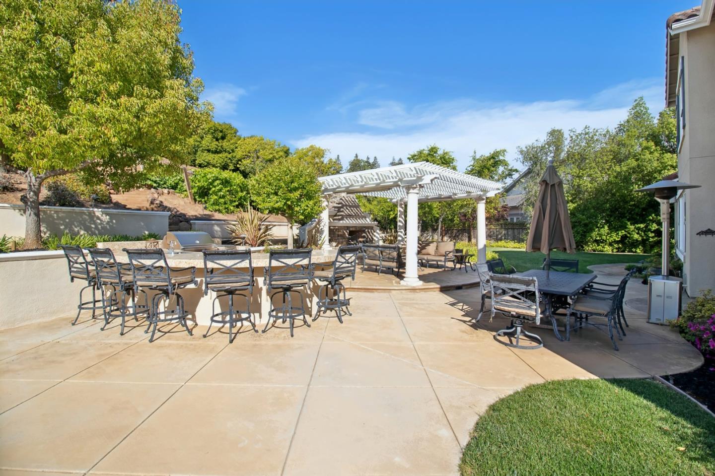 5200 Hecker CT