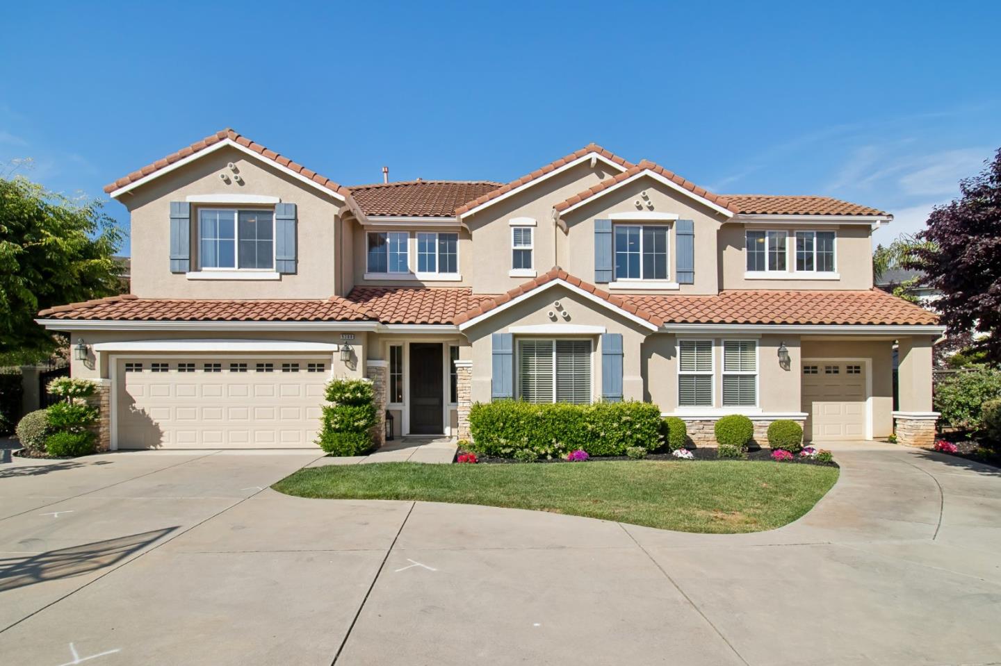 5200 Hecker CT