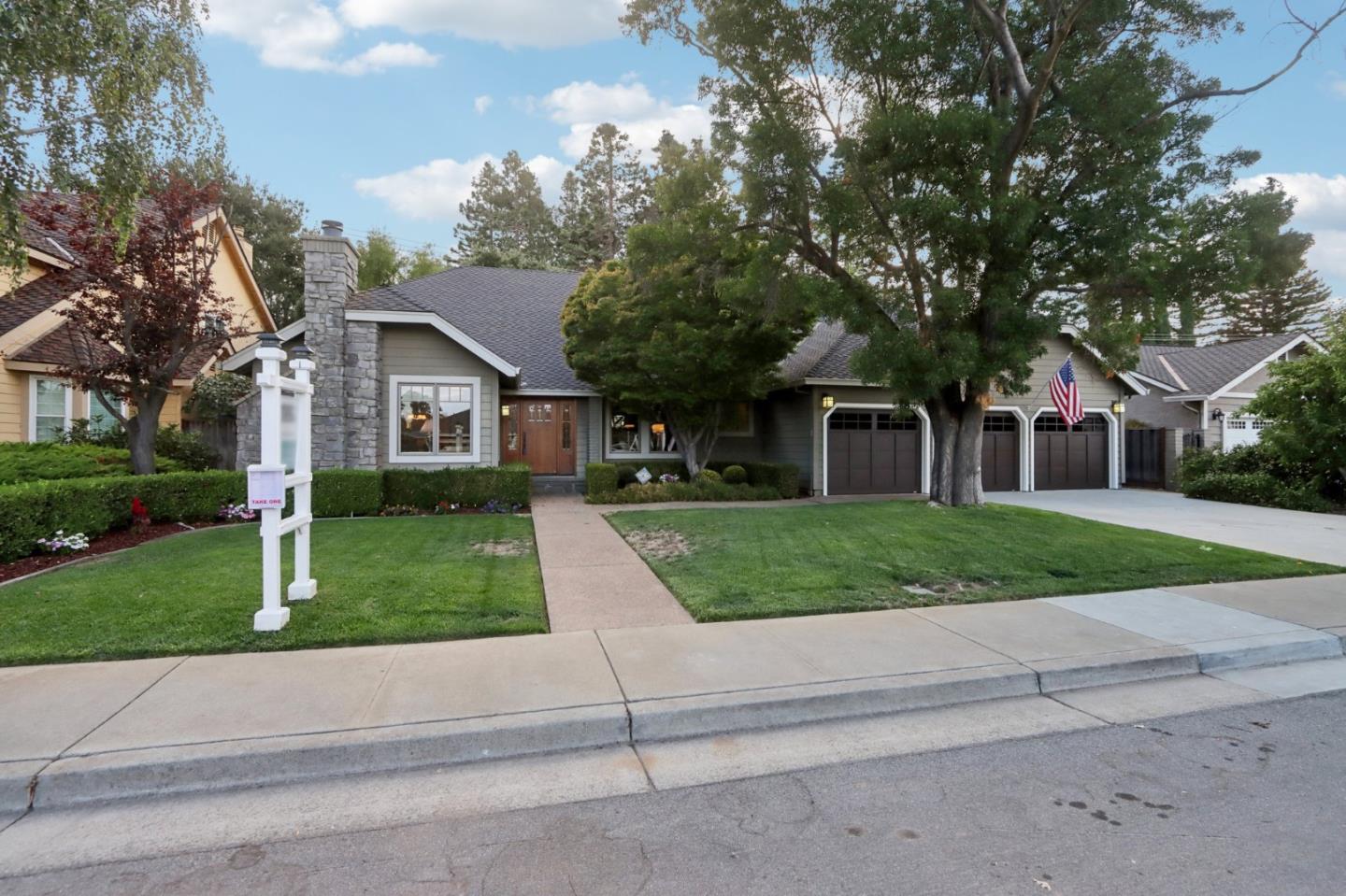 7145 Cahen DR