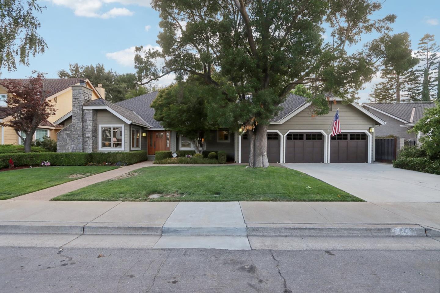 7145 Cahen DR